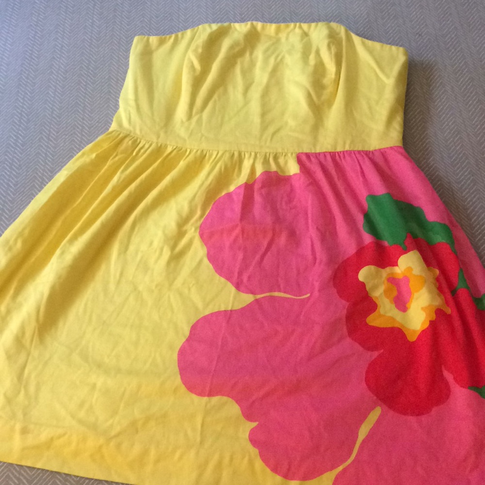 Strapless yellow Lilly Pulitzer dress